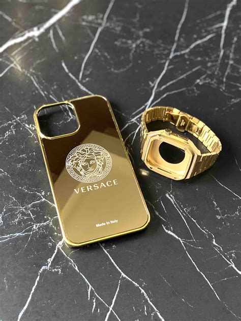 versace 12 pro max|iPhone 12 Pro Max VERSACE 24K Gold Hands.